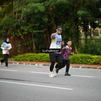 Runner Photo 8398398