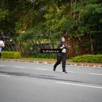 Runner Photo 8398400