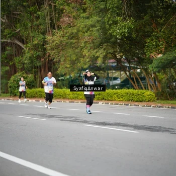 Runner Photo 8398401