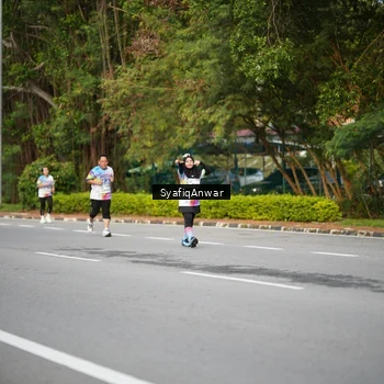 Runner Photo 8398402