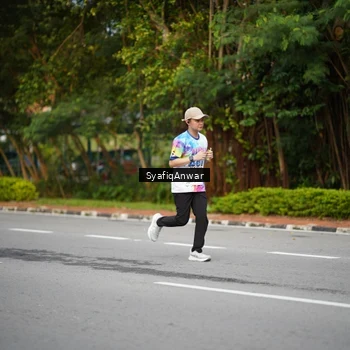 Runner Photo 8398403