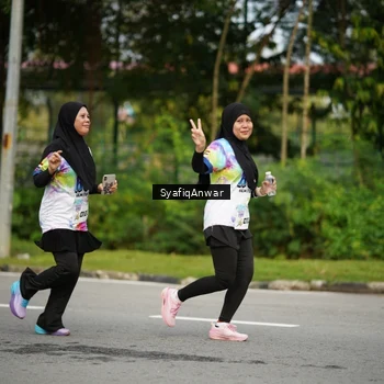 Runner Photo 8398417