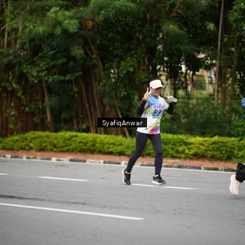Runner Photo 8398436