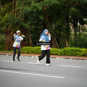 Runner Photo 8398438