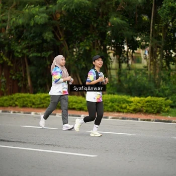Runner Photo 8398444