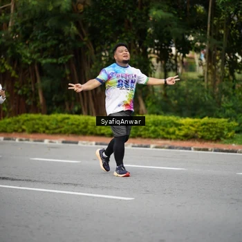 Runner Photo 8398448