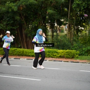 Runner Photo 8398456