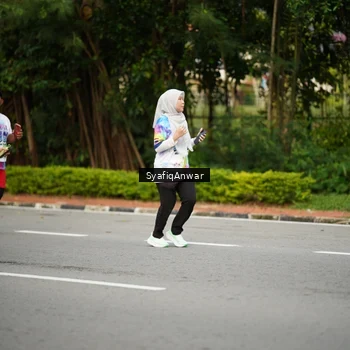 Runner Photo 8398457