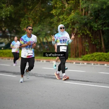 Runner Photo 8398464