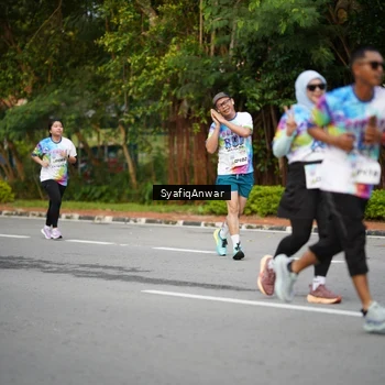 Runner Photo 8398468