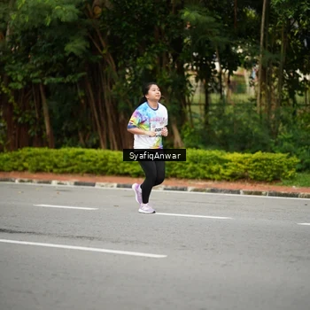 Runner Photo 8398471