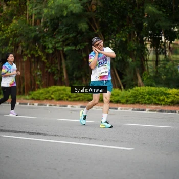 Runner Photo 8398472