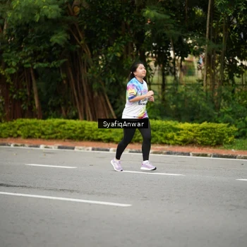 Runner Photo 8398473