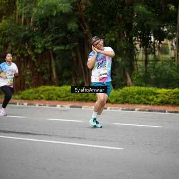 Runner Photo 8398476