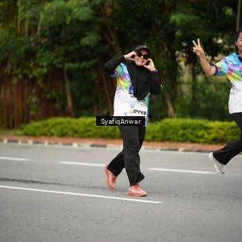 Runner Photo 8398486