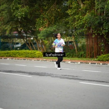 Runner Photo 8398507