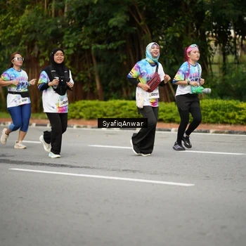 Runner Photo 8398518