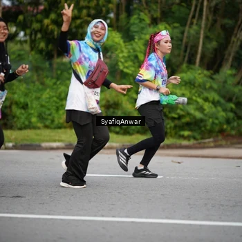 Runner Photo 8398524