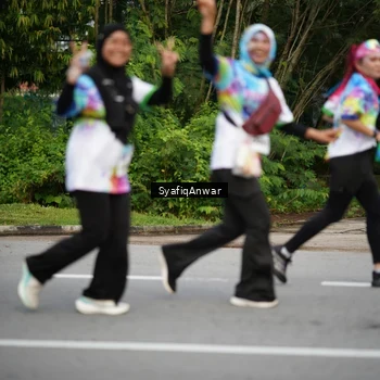 Runner Photo 8398530