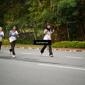 Runner Photo 8398533