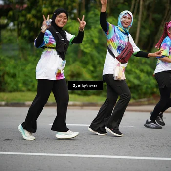Runner Photo 8398536