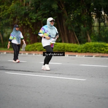 Runner Photo 8398549