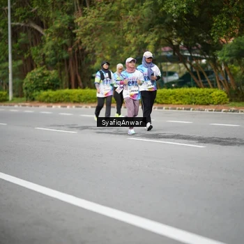 Runner Photo 8398559