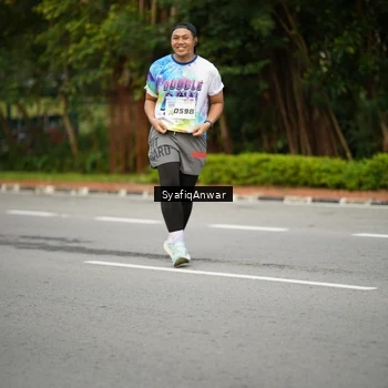 Runner Photo 8398574