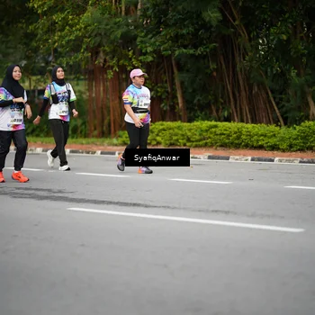 Runner Photo 8398578