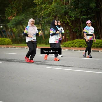 Runner Photo 8398581