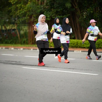 Runner Photo 8398582