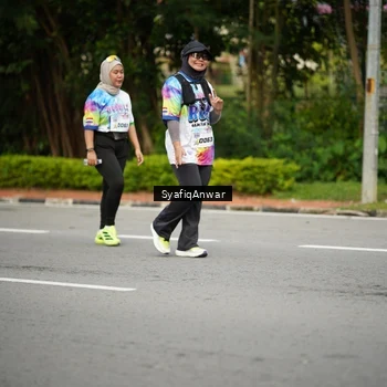 Runner Photo 8398596