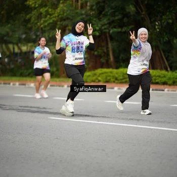 Runner Photo 8398597