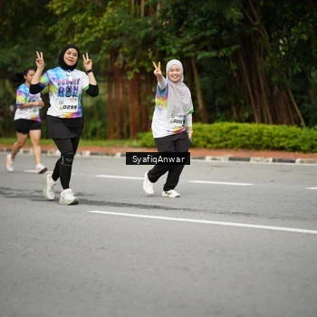 Runner Photo 8398598