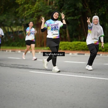 Runner Photo 8398599