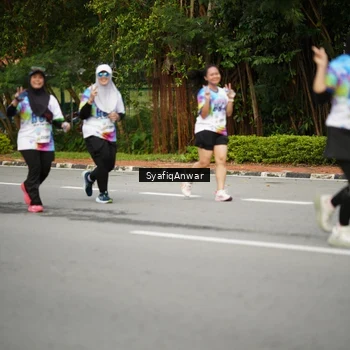 Runner Photo 8398601