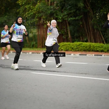 Runner Photo 8398608