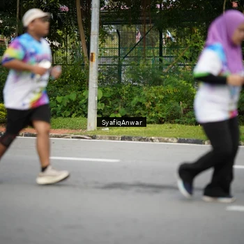 Runner Photo 8398624