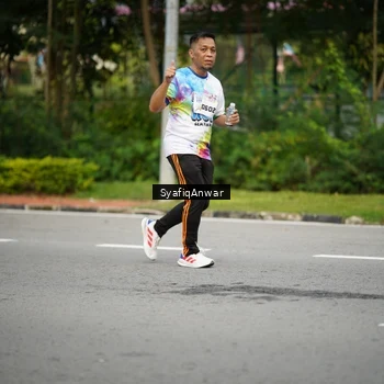 Runner Photo 8398643