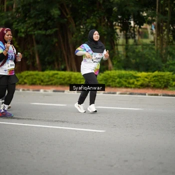 Runner Photo 8398645