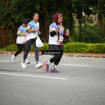 Runner Photo 8398651