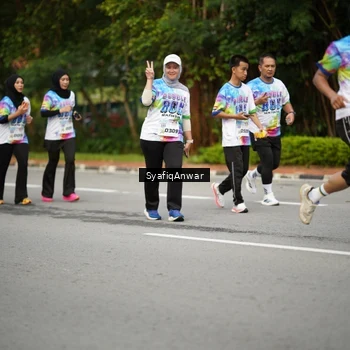 Runner Photo 8398657