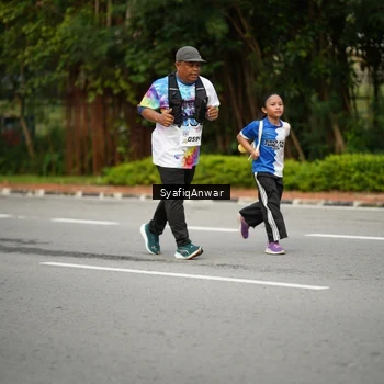 Runner Photo 8398658