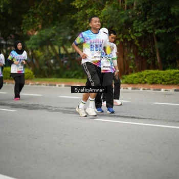 Runner Photo 8398659