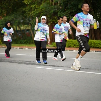 Runner Photo 8398664
