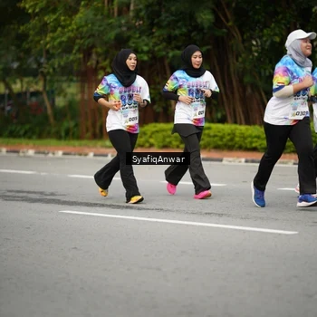 Runner Photo 8398666