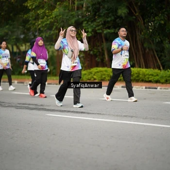 Runner Photo 8398674