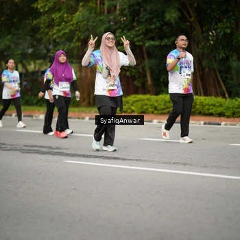 Runner Photo 8398675