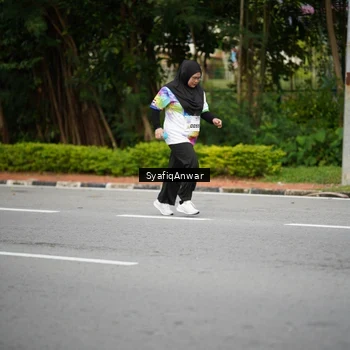 Runner Photo 8398680