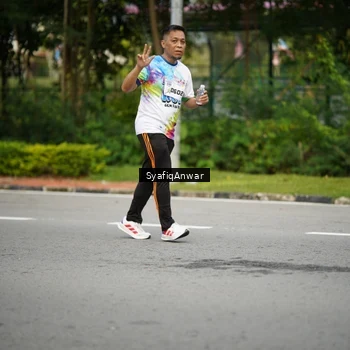 Runner Photo 8398681